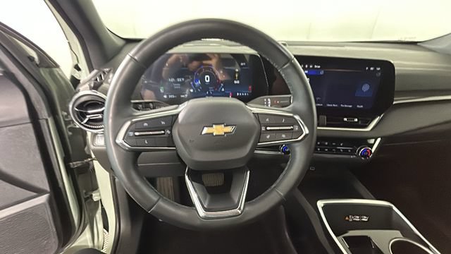 Used 2025 Chevrolet Equinox LT w/ Convenience Package II AWD/4WD image 15
