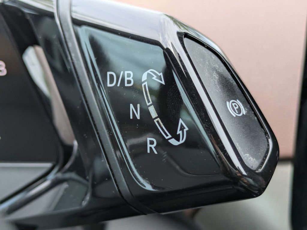 Certified 2023 Volkswagen ID.4 Pro image 36