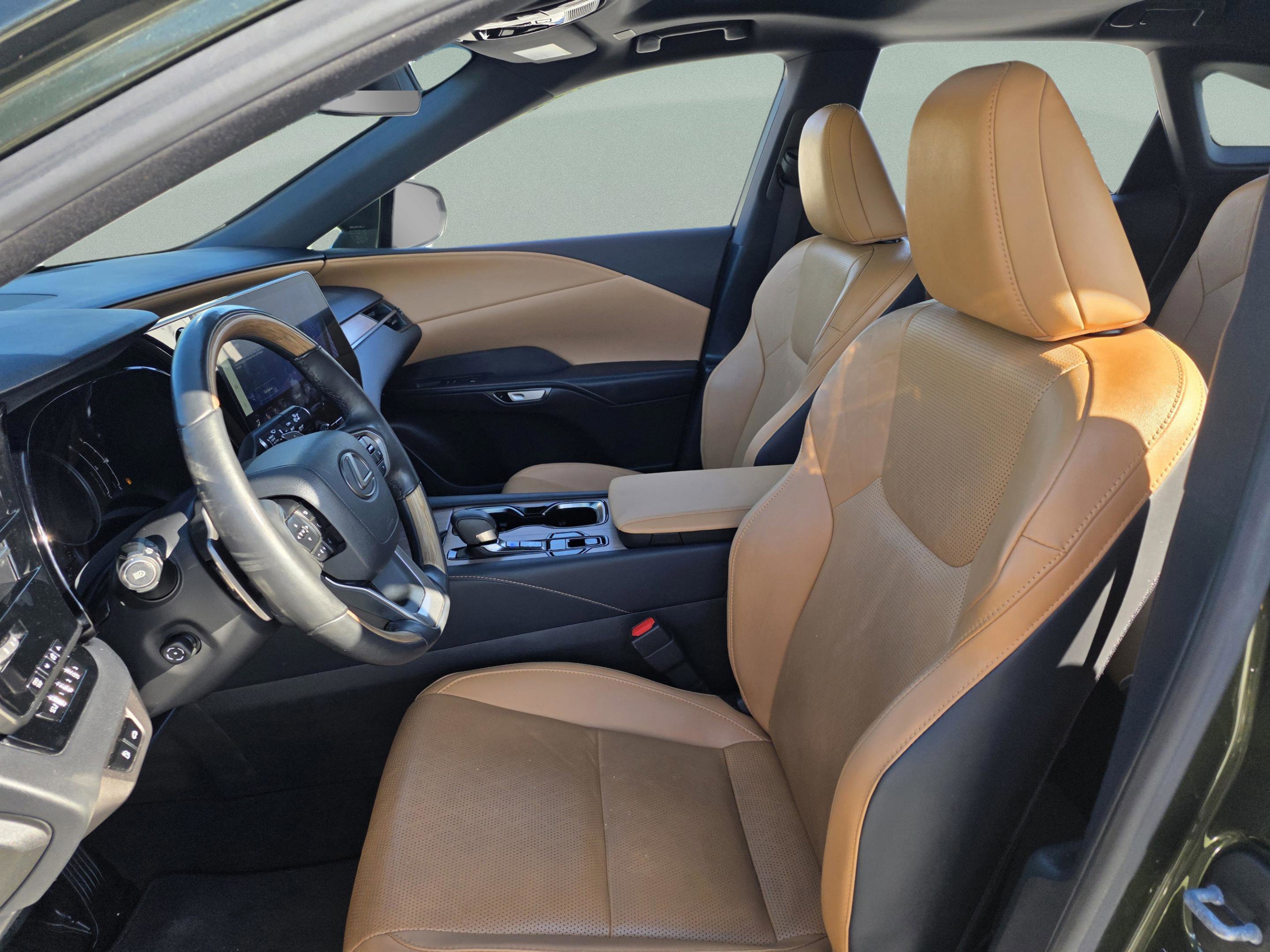 Certified 2023 Lexus RX 350 Premium Plus w/ Cold Area Package FWD image 14