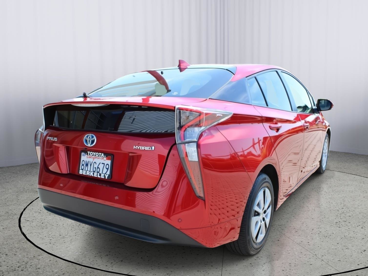 Used 2018 Toyota Prius Two w/ Prius Two Safety Plus Package FWD image 8