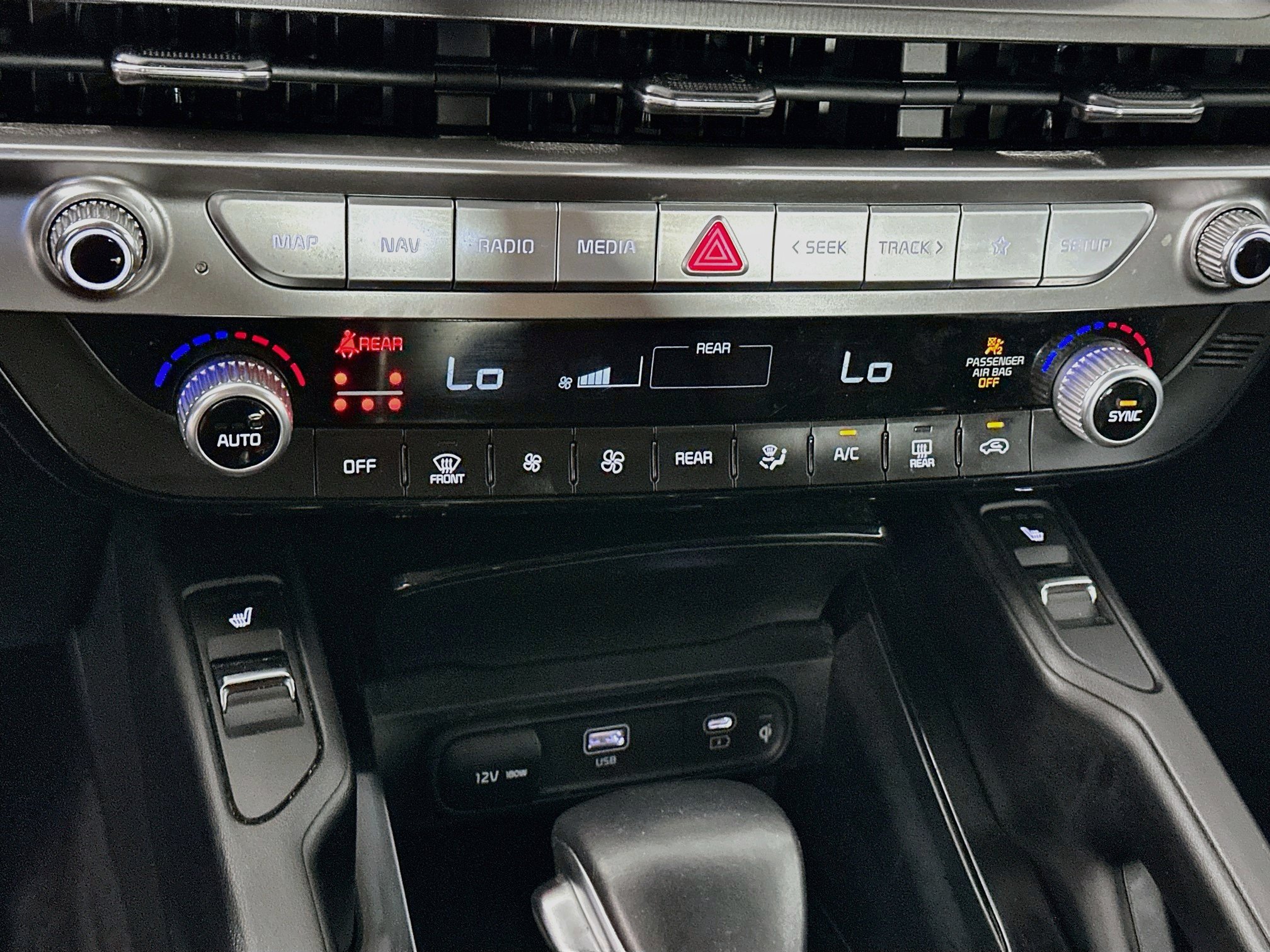 Used 2025 Kia Telluride S AWD/4WD image 24