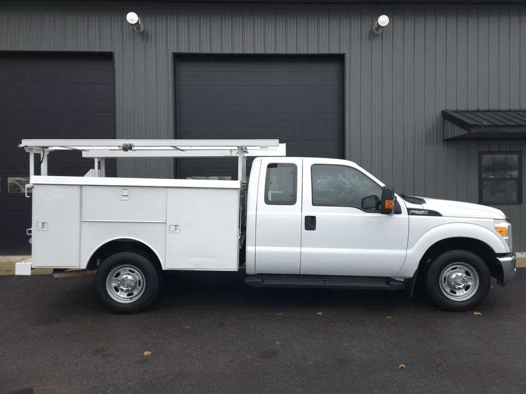 Used 2015 Ford F250 XL w/ Power Equipment Group image 5