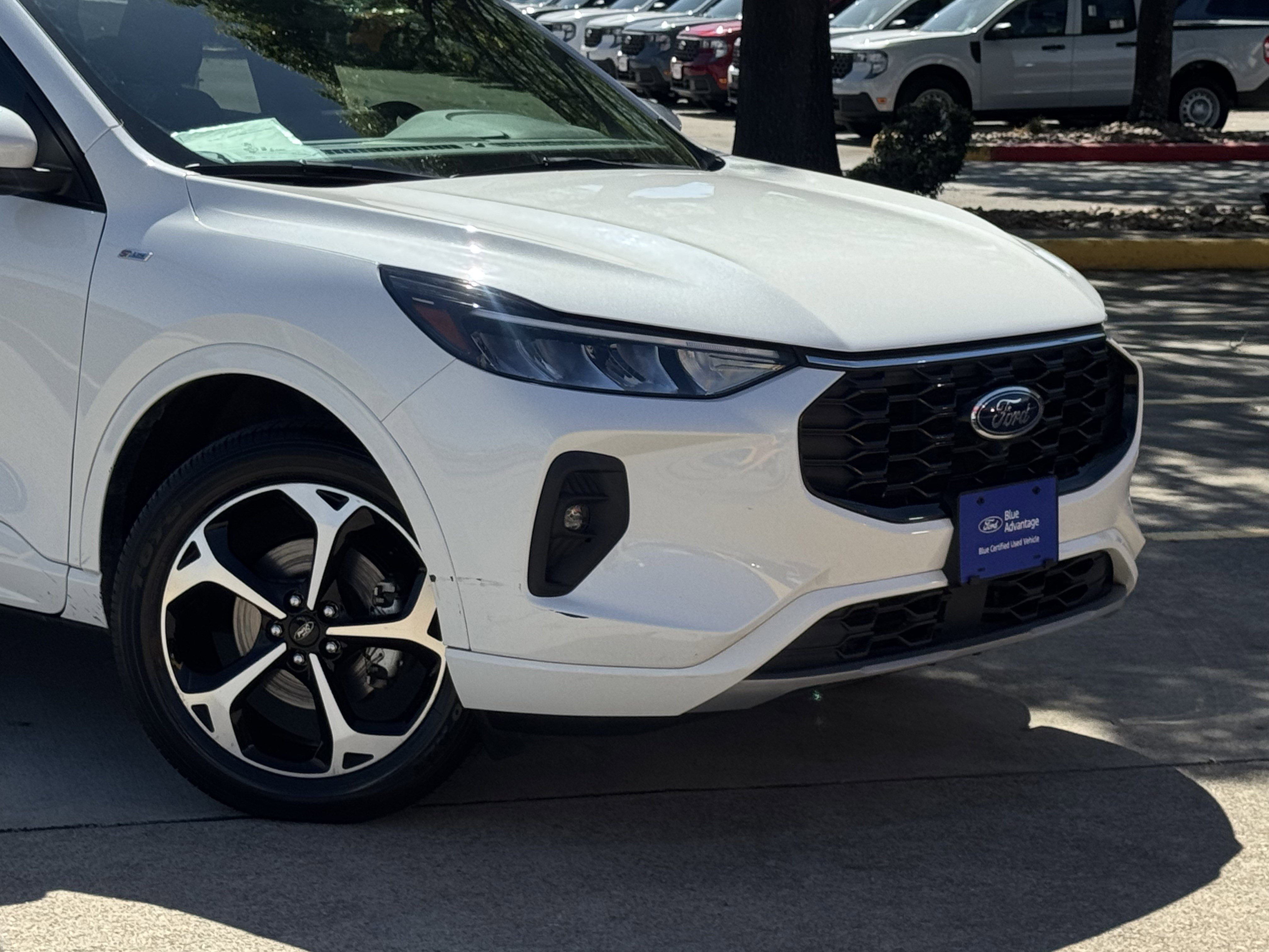 Used 2023 Ford Escape ST-Line Select w/ Tech Pack #2 image 2