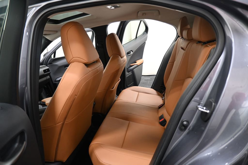 Used 2021 Lexus UX 250h w/ Premium Package AWD/4WD image 20