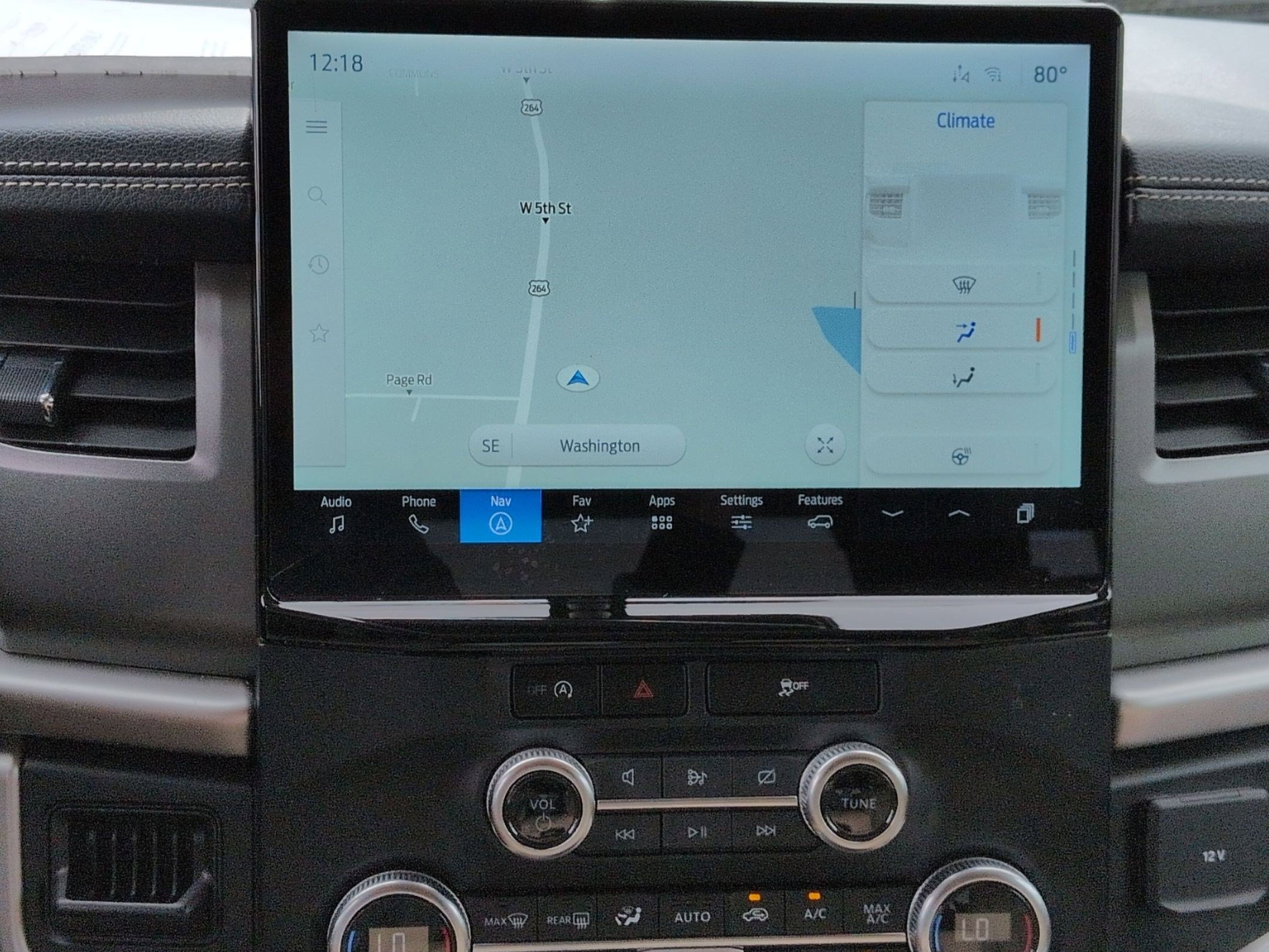 Used 2024 Ford Expedition XLT image 13