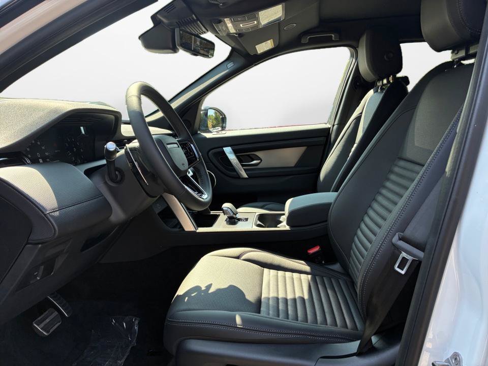 New 2026 Land Rover Discovery Sport Landmark AWD/4WD image 9