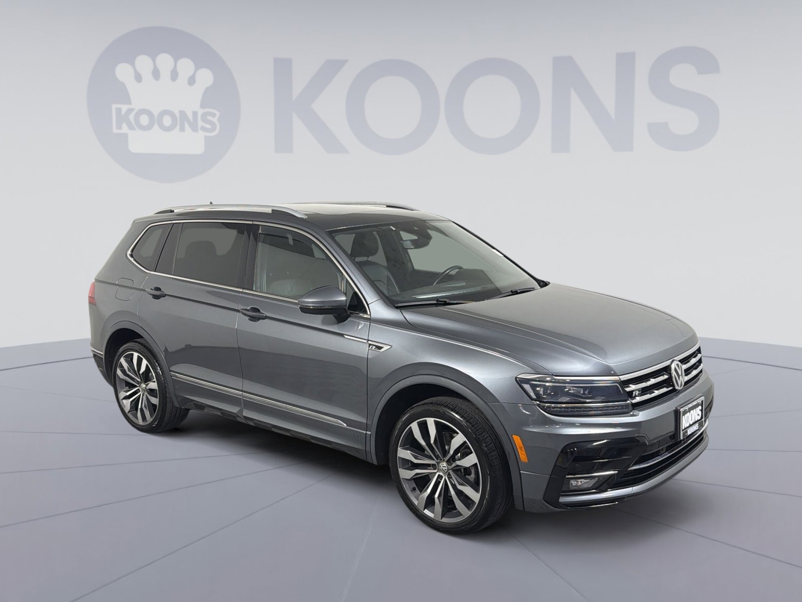 Used 2021 Volkswagen Tiguan SEL Premium R-Line image 10