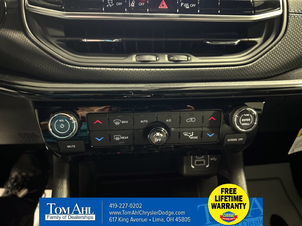 New 2027 Jeep Compass Limited AWD/4WD image 17