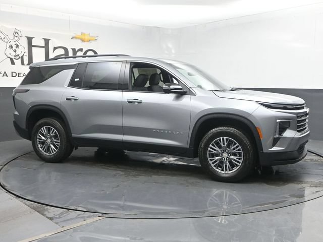 New 2027 Chevrolet Traverse LT w/ Driver Confidence Package