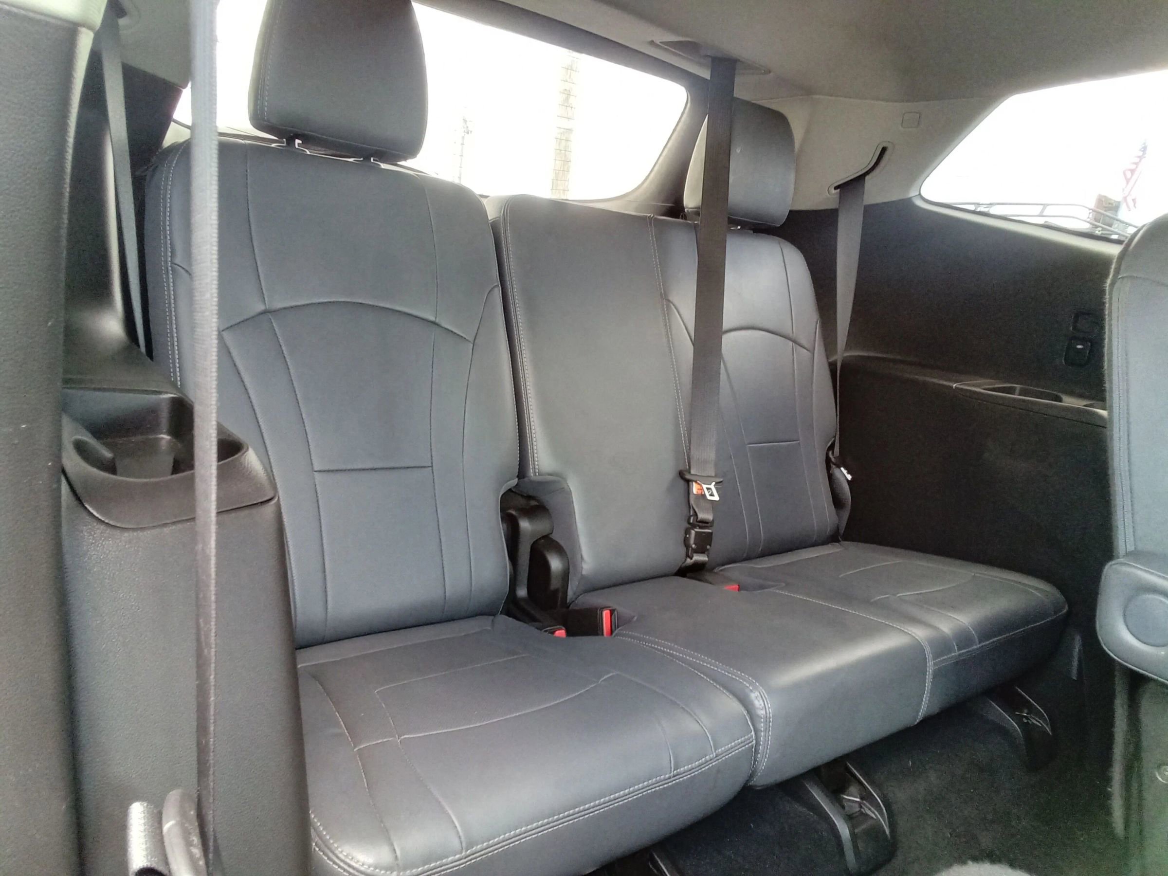 Used 2018 Buick Enclave Essence image 16