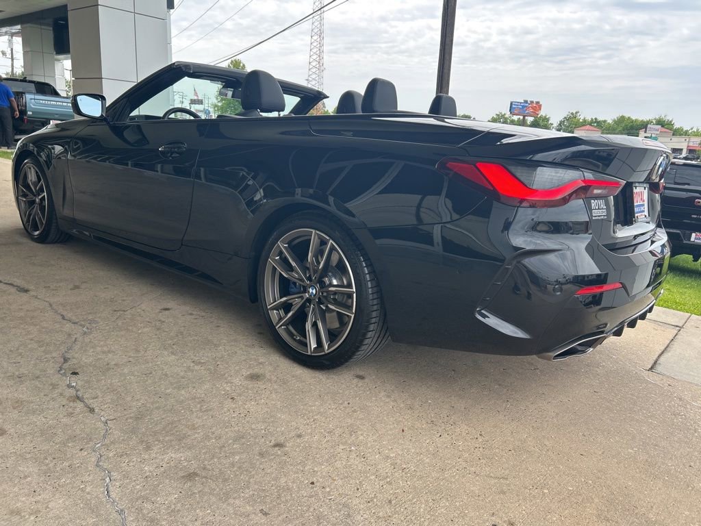 Used 2024 BMW M440i Convertible w/ Premium Package RWD image 30