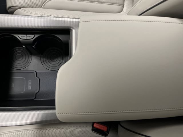 Used 2025 Hyundai Palisade Calligraphy image 23