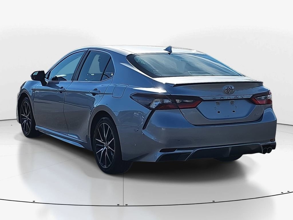 Used 2024 Toyota Camry SE image 7