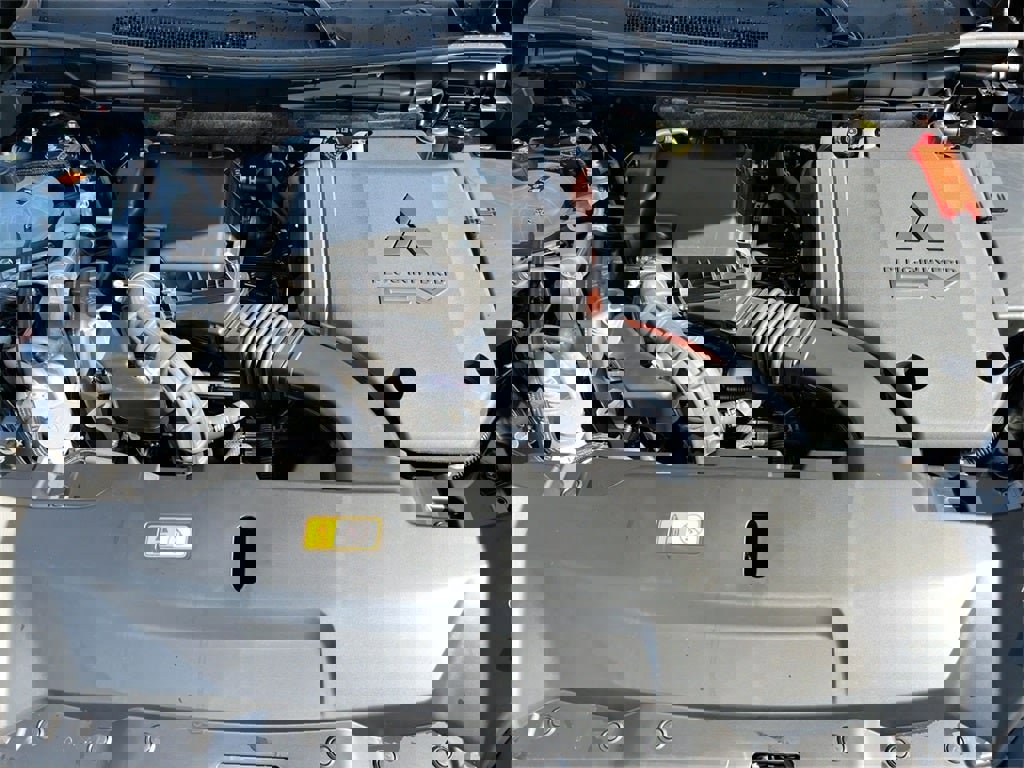 New 2025 Mitsubishi Outlander 4WD Plug-In Hybrid image 37