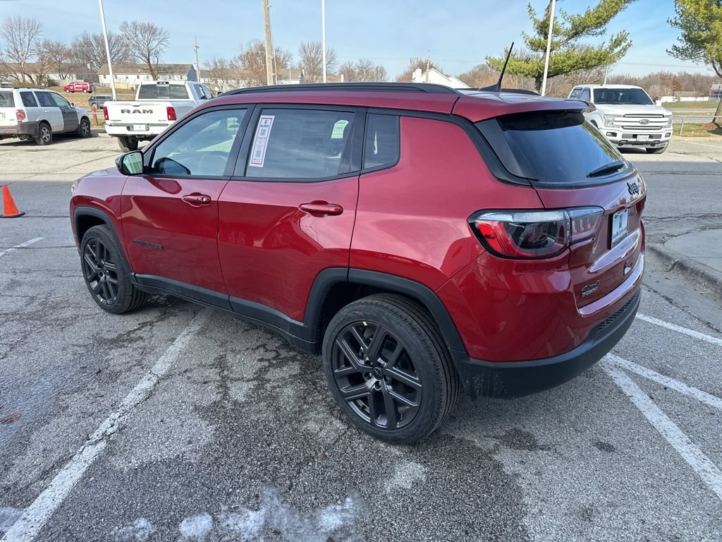 New 2026 Jeep Compass Latitude AWD/4WD image 18
