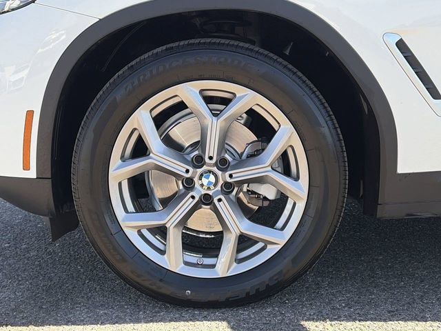 Used 2023 BMW X4 xDrive30i w/ Convenience Package image 10