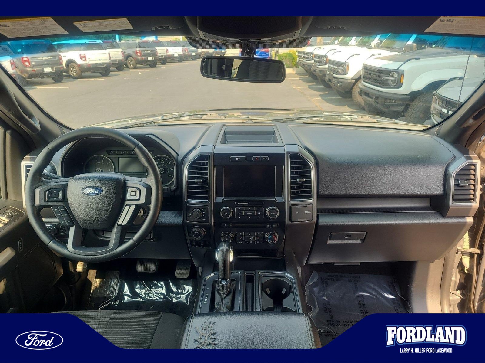 Used 2017 Ford F150 XLT w/ Equipment Group 302A Luxury AWD/4WD image 20