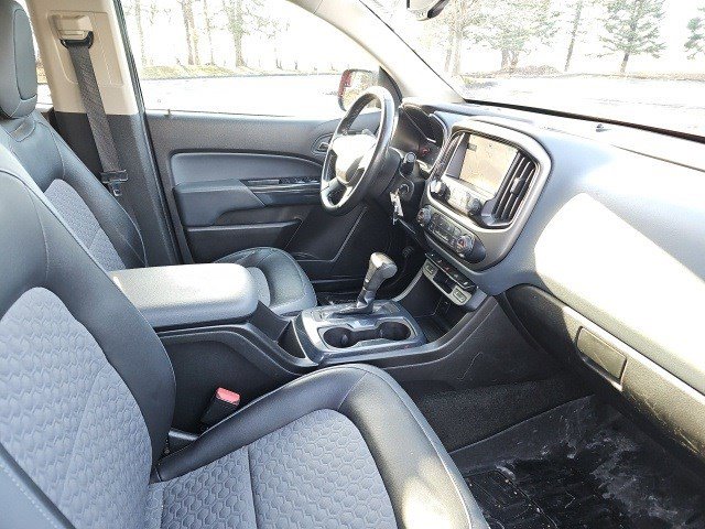 Used 2015 Chevrolet Colorado Z71 image 11