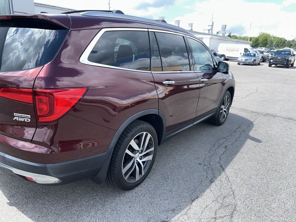 Used 2018 Honda Pilot Touring image 6