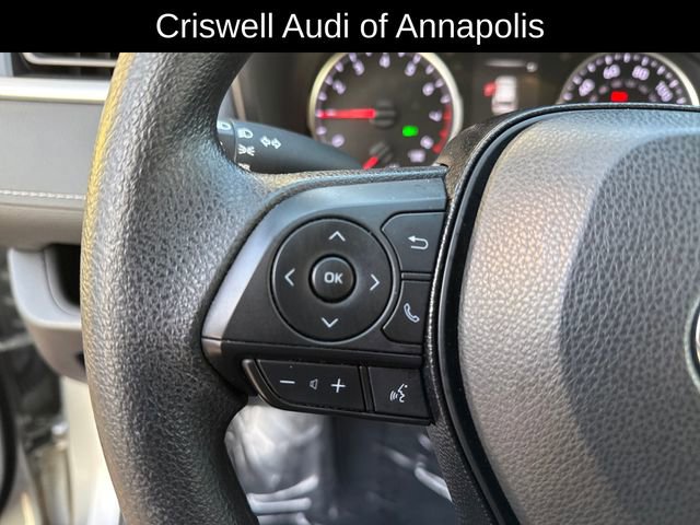 Used 2021 Toyota RAV4 LE image 17