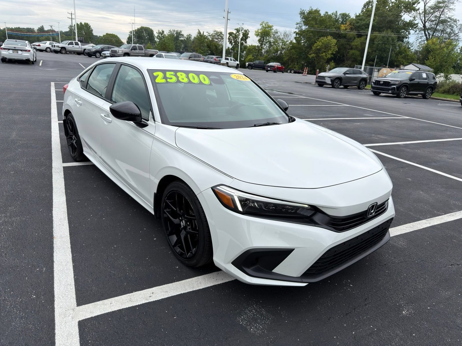 Used 2024 Honda Civic Sport image 10