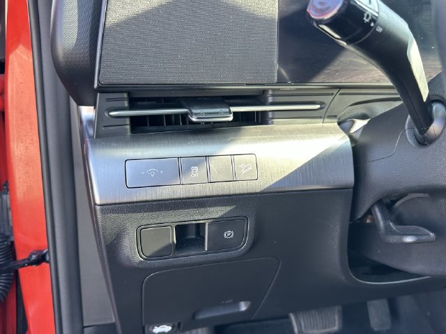 Used 2024 Hyundai Kona SEL AWD/4WD image 23