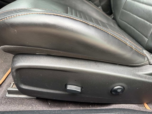 Used 2016 Dodge Challenger R/T Scat Pack RWD image 14