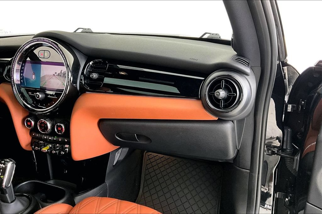 Used 2024 MINI Cooper SE w/ Signature Upholstery Package FWD image 20