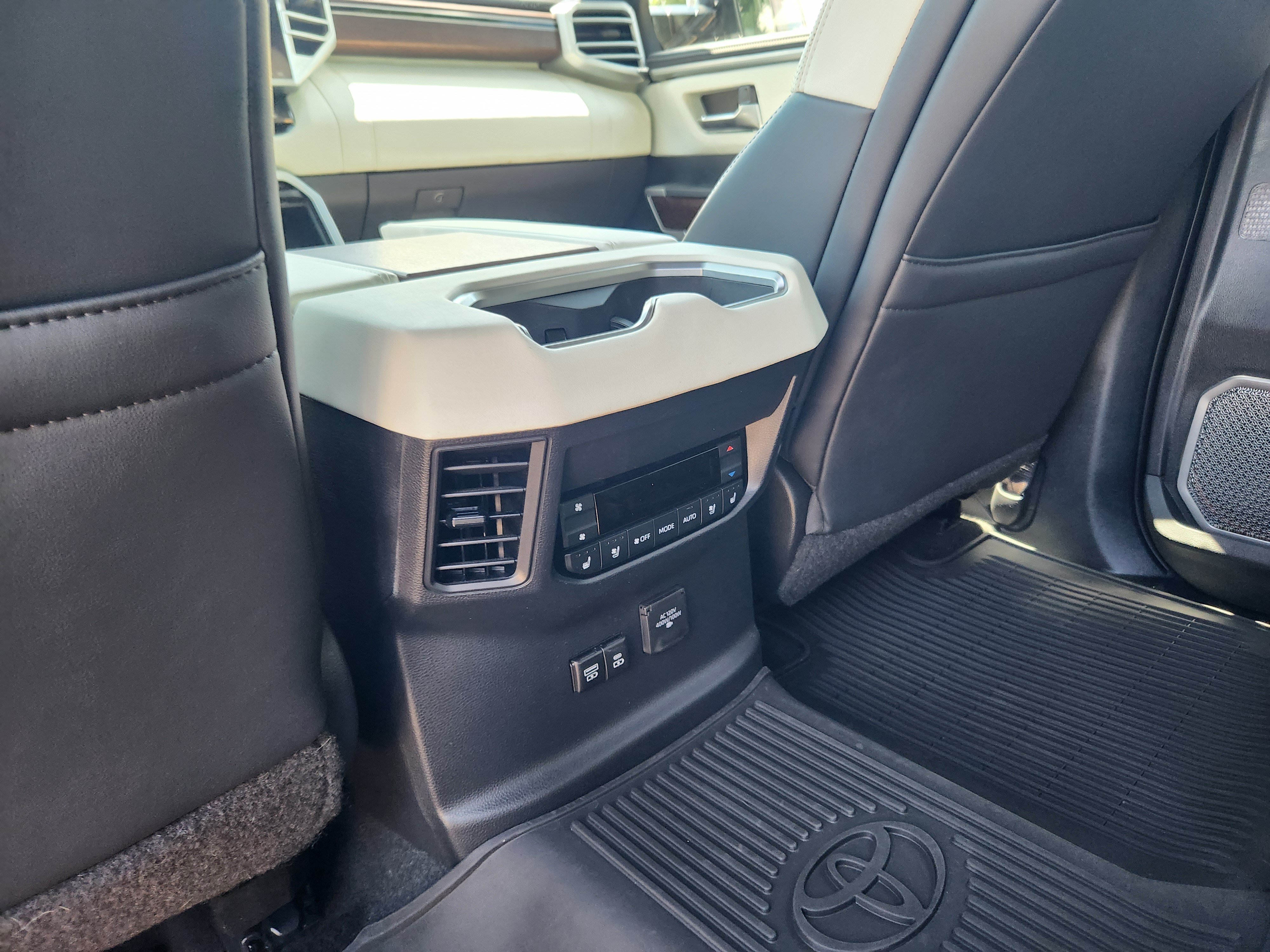 Certified 2024 Toyota Sequoia Capstone AWD/4WD image 24