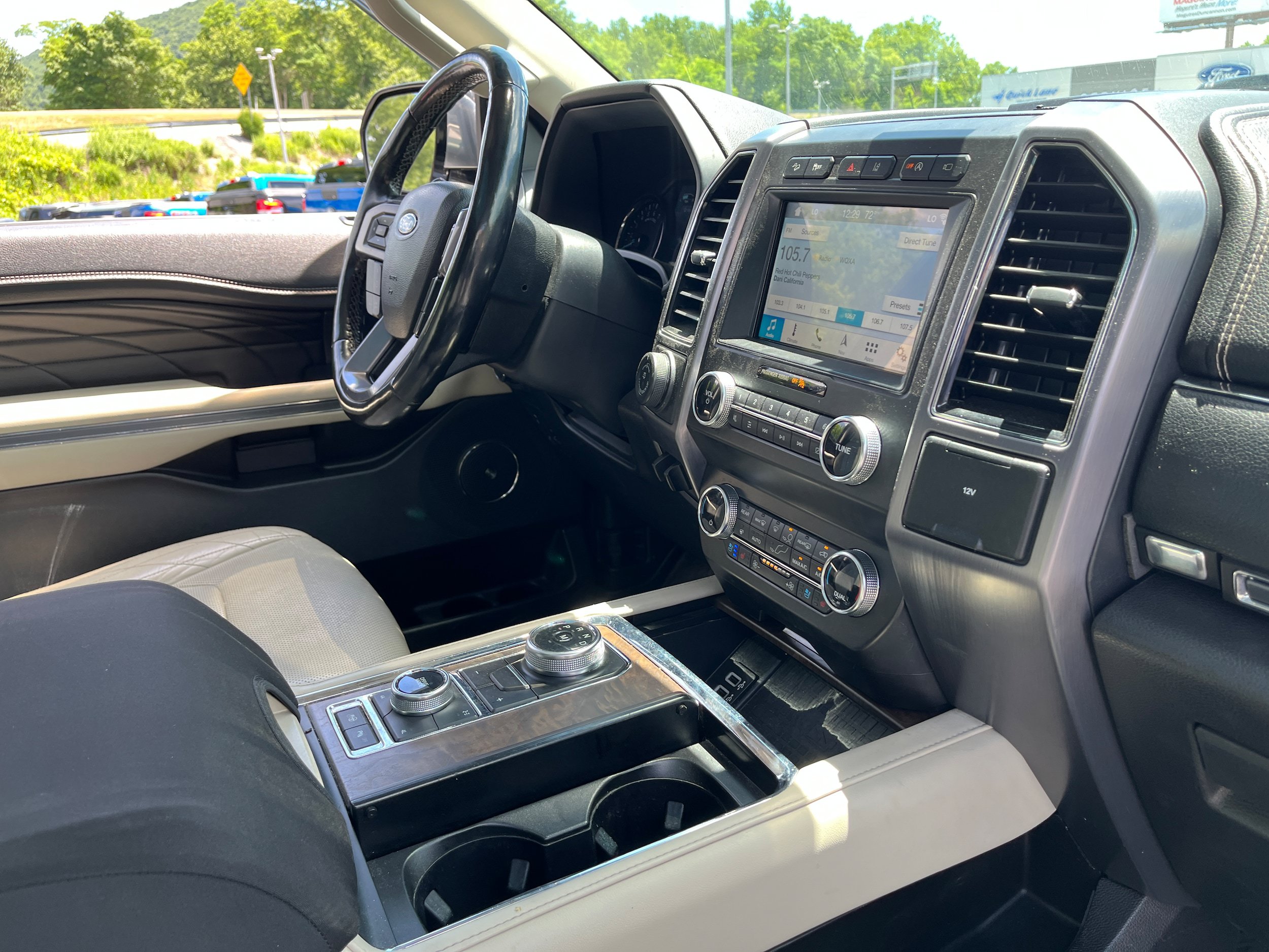 Used 2019 Ford Expedition Platinum AWD/4WD image 14