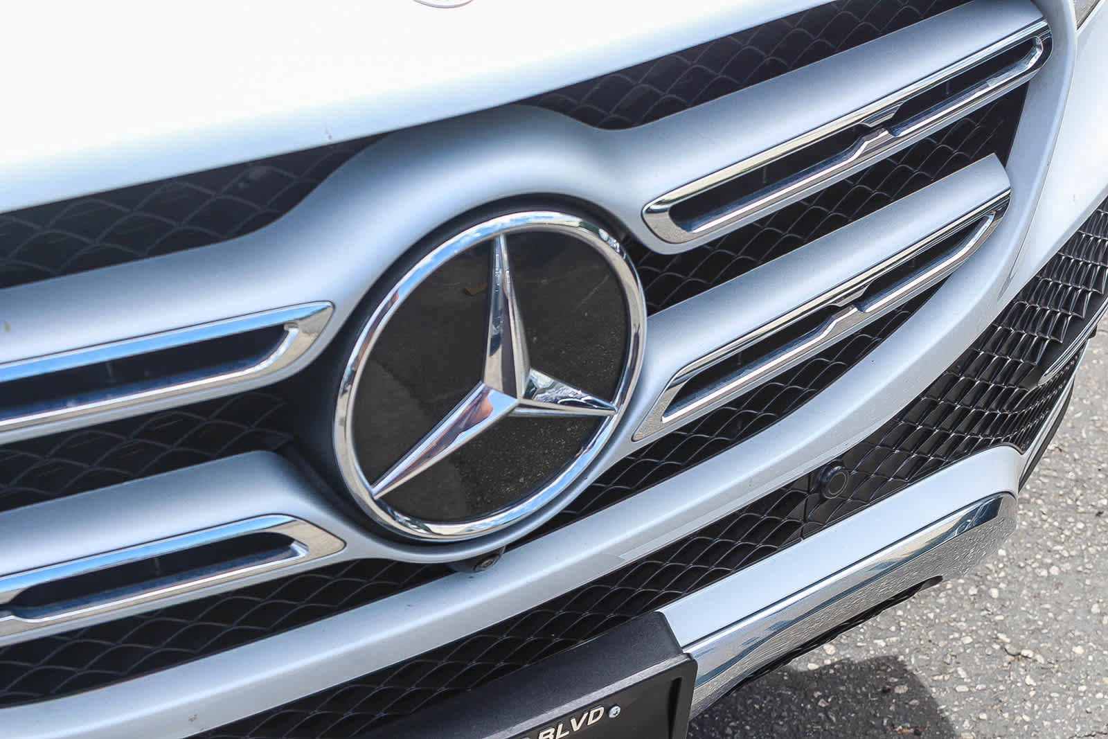 Used 2022 Mercedes-Benz GLE 350 4MATIC image 11