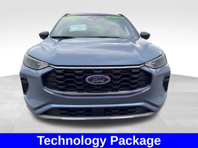 Used 2023 Ford Escape ST-Line w/ Tech Pack #1 AWD/4WD image 8
