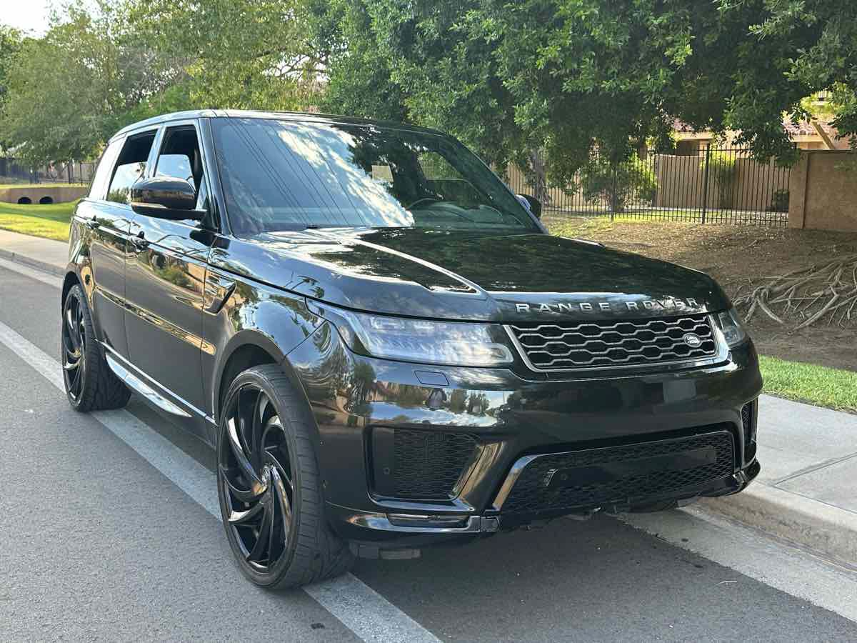 Used 2019 Land Rover Range Rover Sport Supercharged AWD/4WD image 2