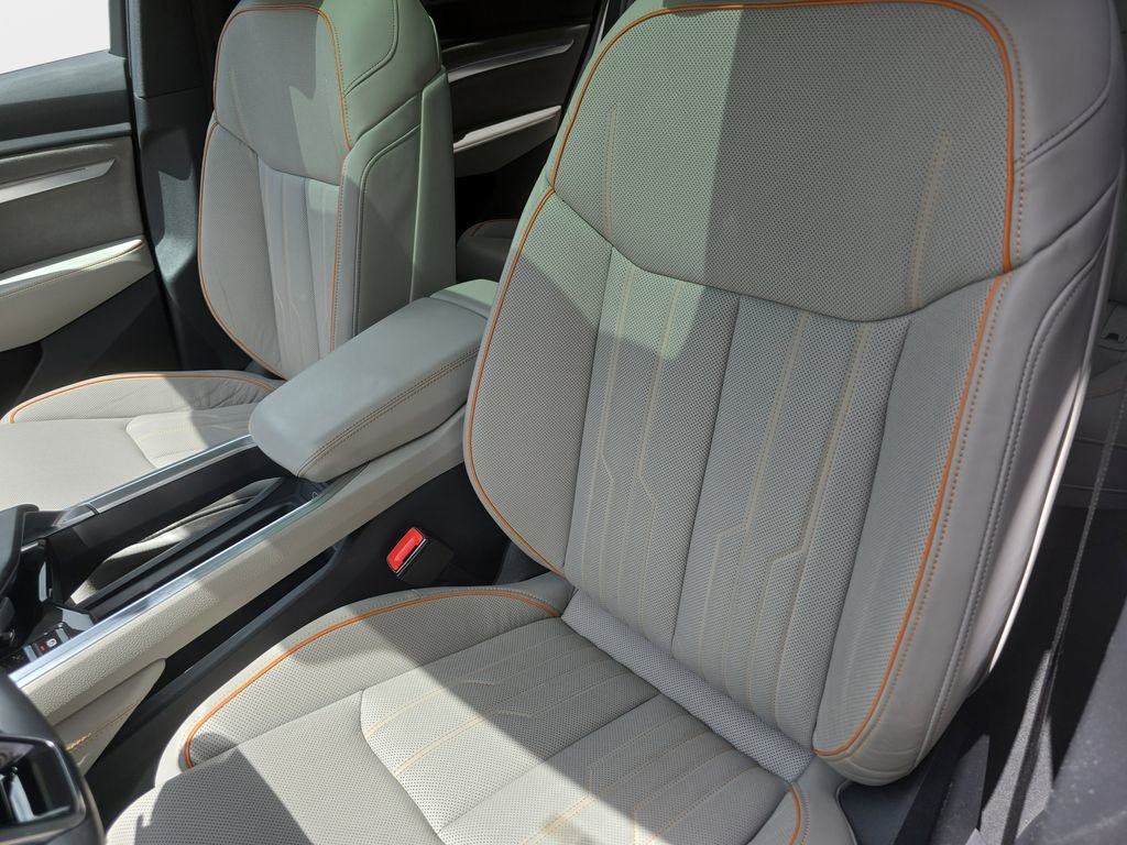 Used 2023 Audi e-tron Chronos w/ Chronos Package image 24