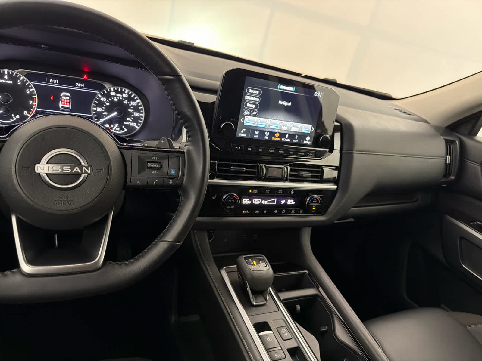 Certified 2024 Nissan Pathfinder SL FWD image 19