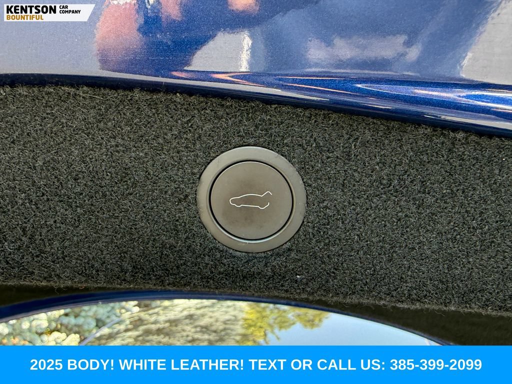 Used 2024 Tesla Model 3 Performance AWD/4WD image 34