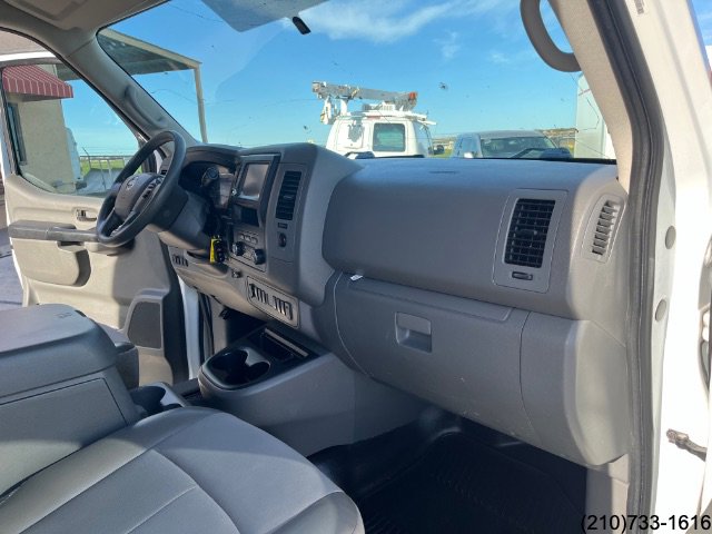 Used 2020 Nissan NV 2500 SV image 27