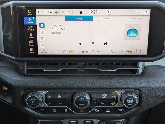 Used 2024 Jeep Wrangler Sport S image 16