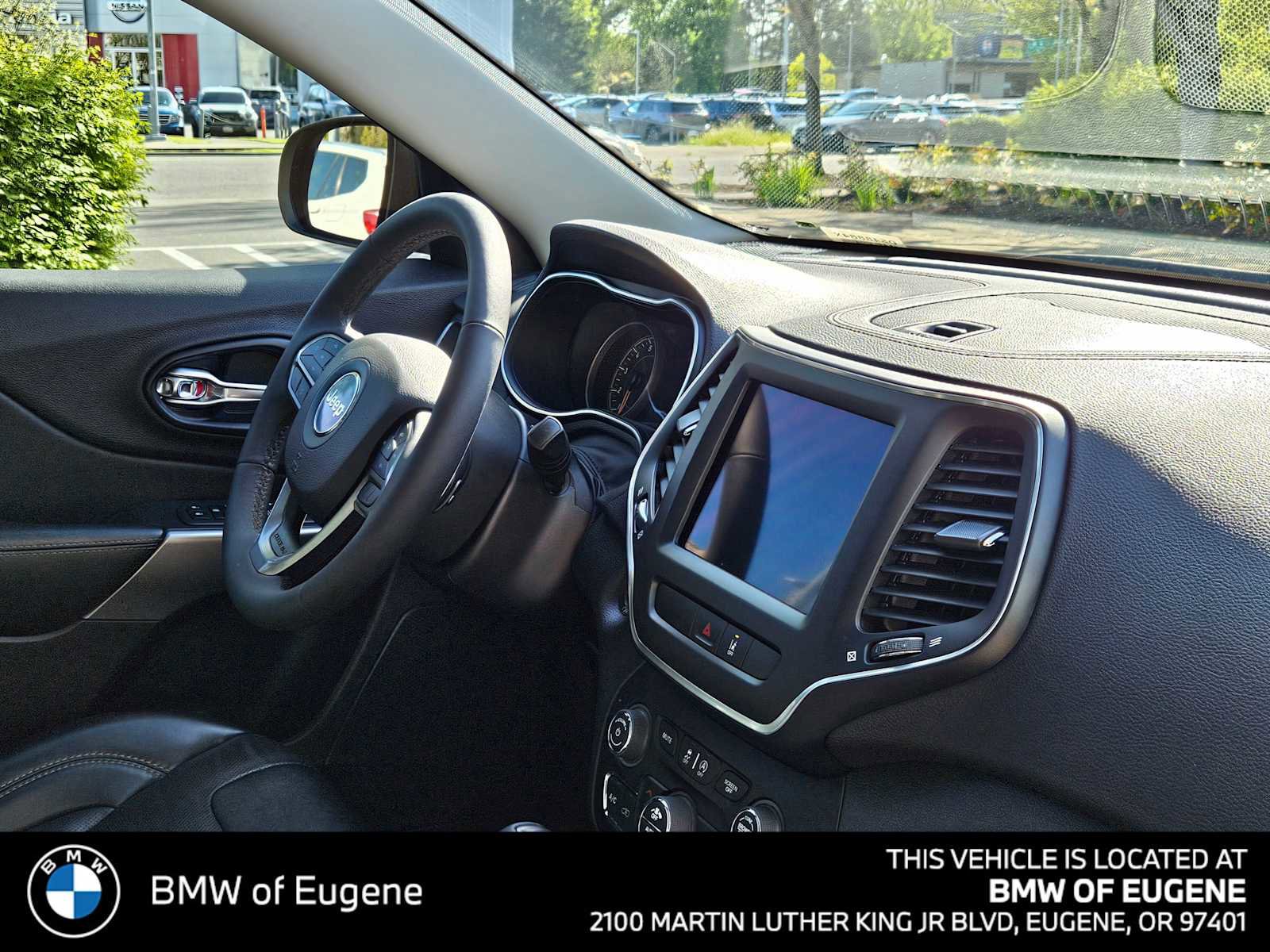 Used 2022 Jeep Cherokee Latitude Lux w/ Sun & Sound Group AWD/4WD image 12