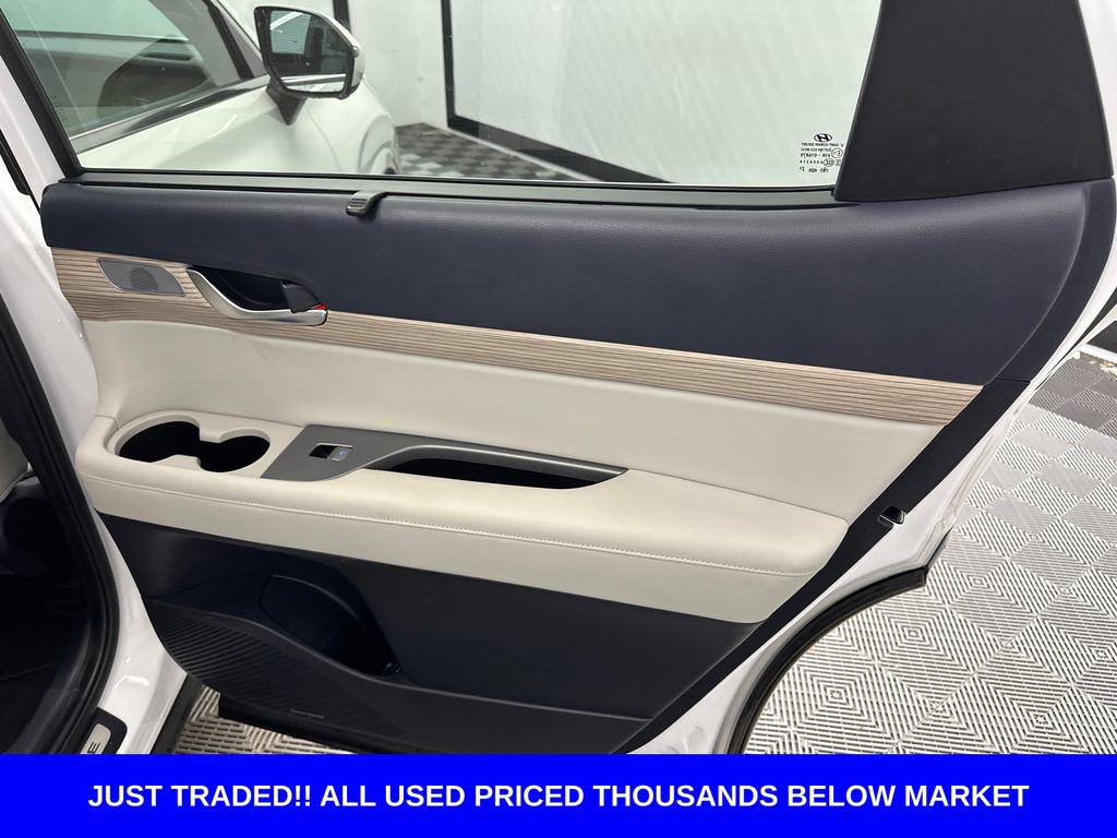 Used 2022 Hyundai Palisade Limited AWD/4WD image 18
