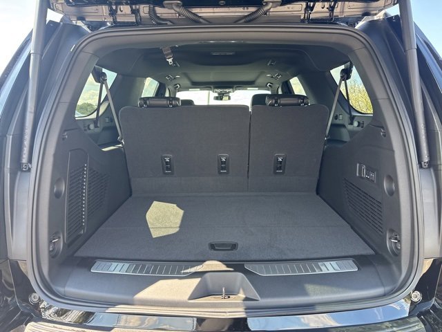 New 2026 Chevrolet Suburban Premier w/ Sun And Tow Package image 10