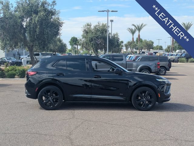Used 2025 Buick Envision Sport Touring AWD/4WD image 8