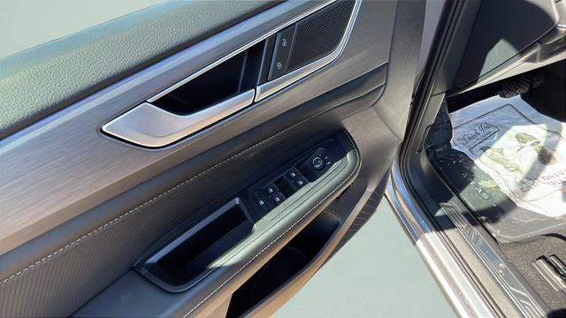 New 2026 Volkswagen Atlas Cross Sport SE image 10