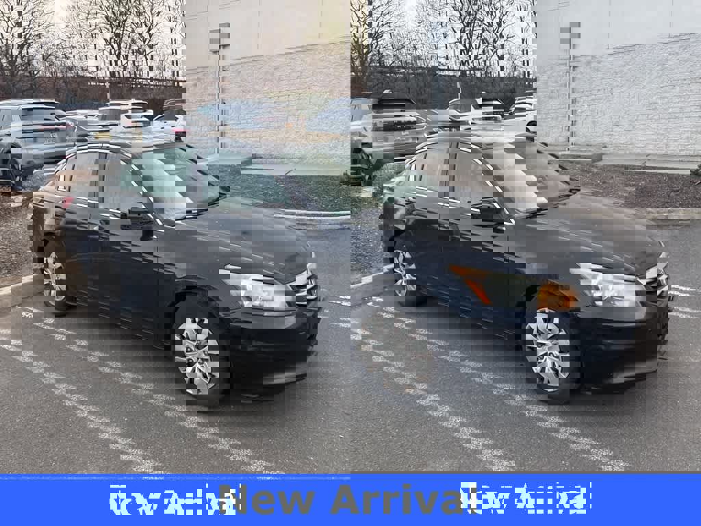 Used 2011 Honda Accord LX image 1