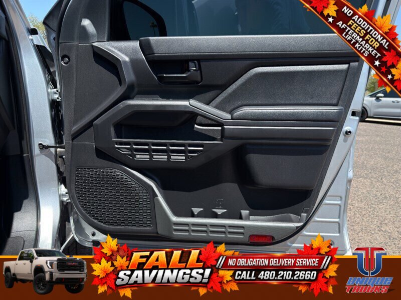 Used 2024 Toyota Tacoma SR AWD/4WD image 30