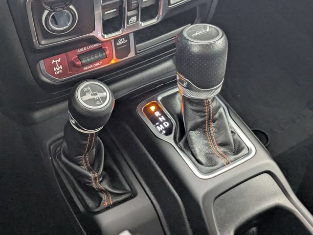 Used 2022 Jeep Gladiator Mojave w/ Trailer Tow Package AWD/4WD image 19