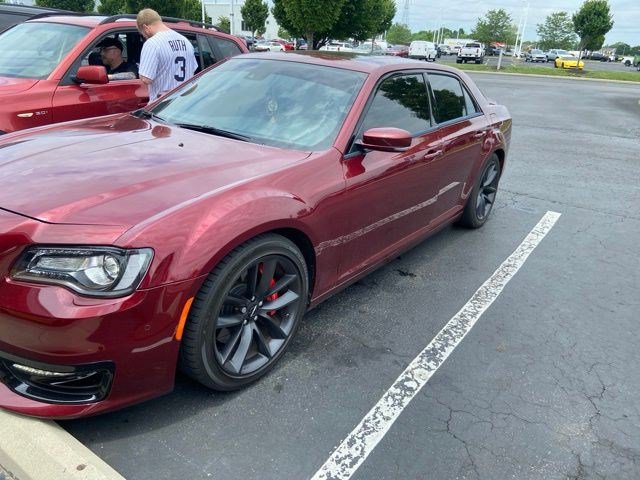 Used 2023 Chrysler 300 C RWD image 3