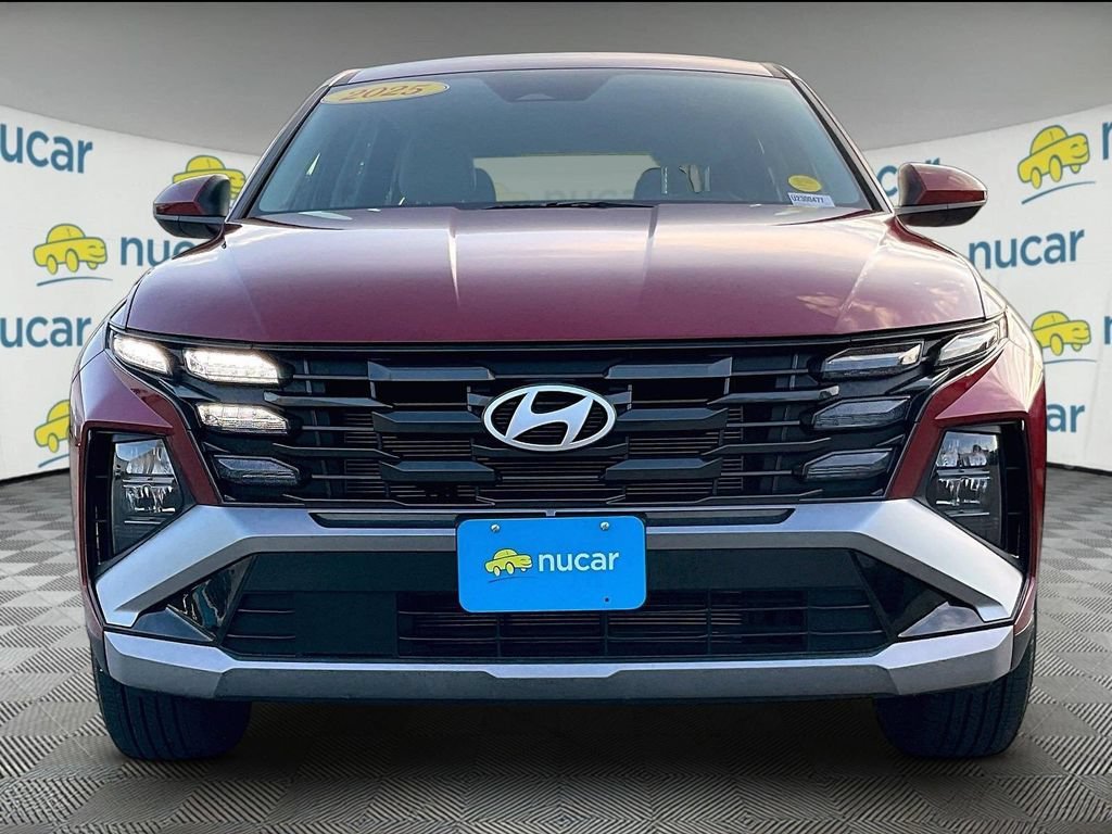Used 2025 Hyundai Tucson SE AWD/4WD image 2