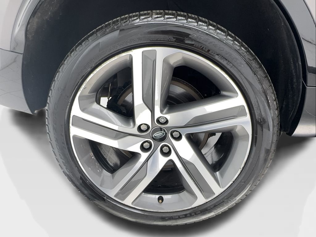Used 2023 Land Rover Discovery Metropolitan Edition AWD/4WD image 14