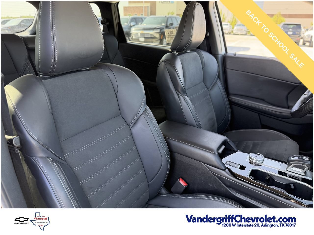 Used 2025 Mitsubishi Outlander SE FWD image 25